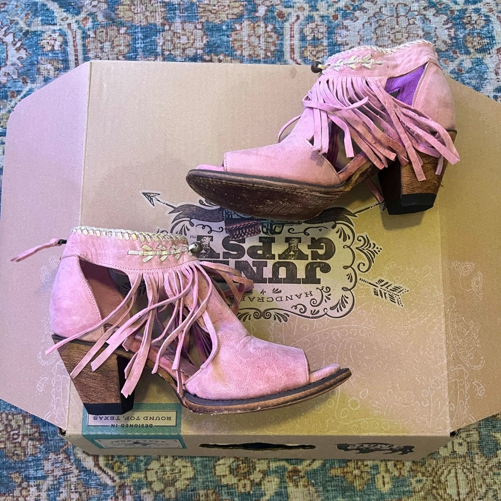 Junk Gypsy by Lane The Archer fringe boots, pink size 7